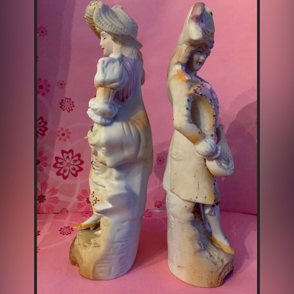 Vintage Lipper and Mann L and M Inc Colonial Victorian bisque figurines pair - Picture 5 of 10